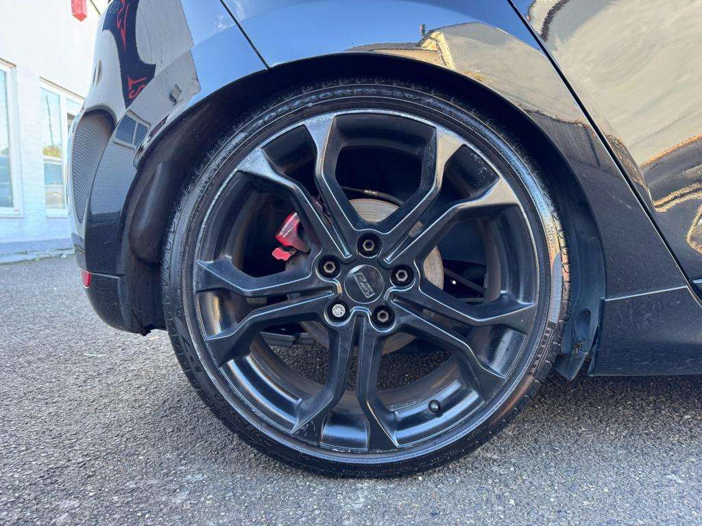 2013 RENAULT CLIO 2013 RENAULT CLIO