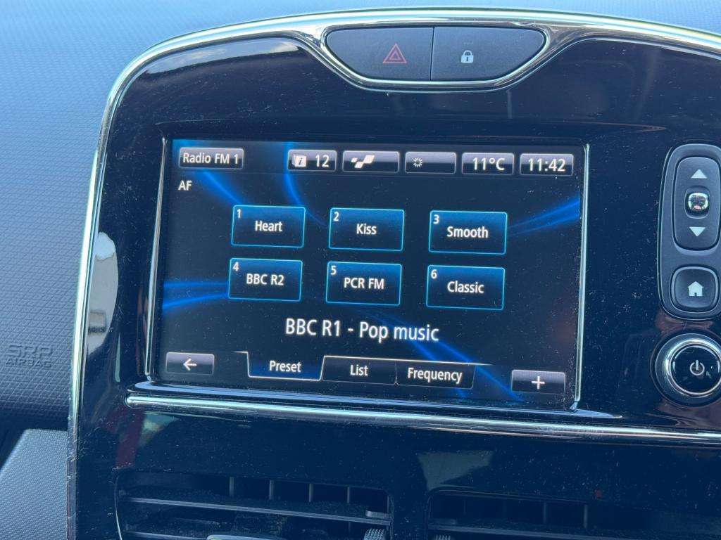 2013 RENAULT CLIO 2013 RENAULT CLIO