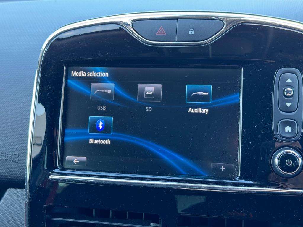 2013 RENAULT CLIO 2013 RENAULT CLIO