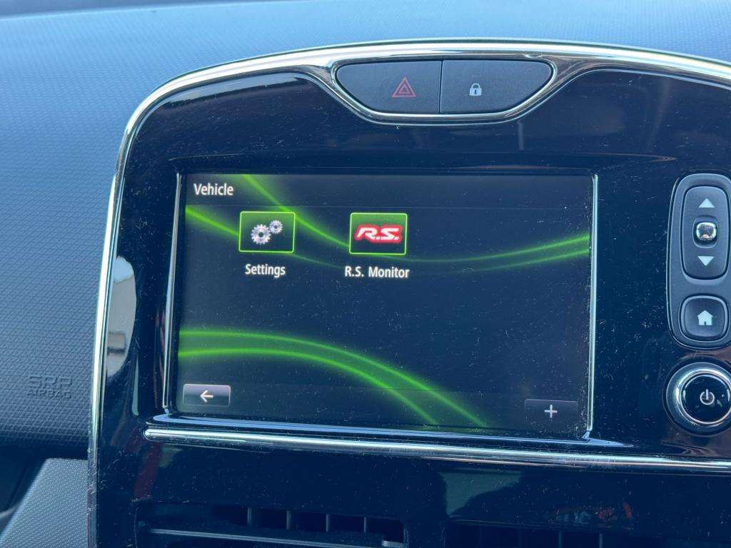 2013 RENAULT CLIO 2013 RENAULT CLIO