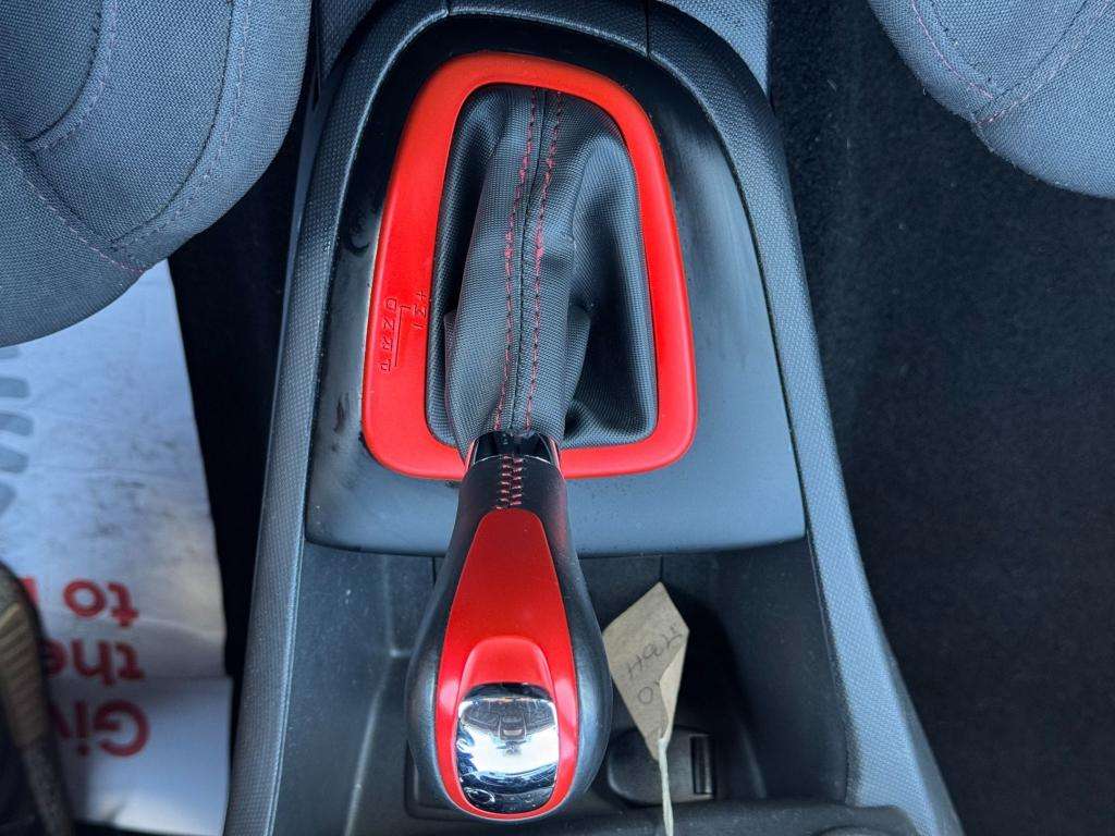 2013 RENAULT CLIO 2013 RENAULT CLIO