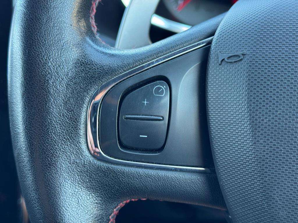 2013 RENAULT CLIO 2013 RENAULT CLIO