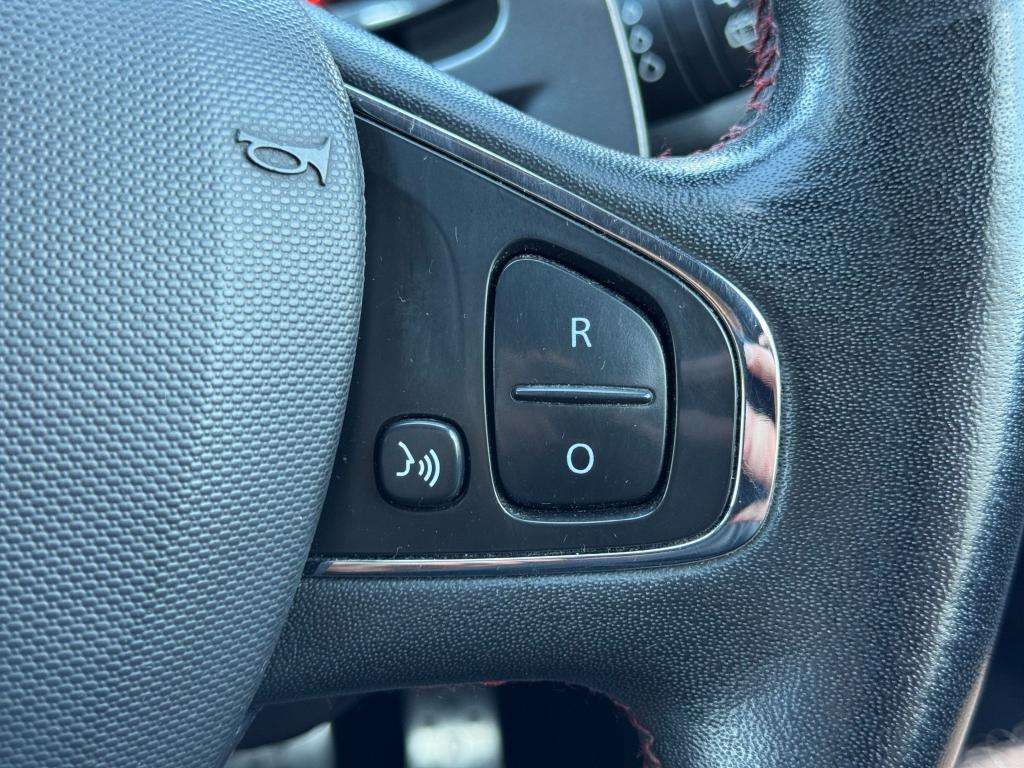 2013 RENAULT CLIO 2013 RENAULT CLIO