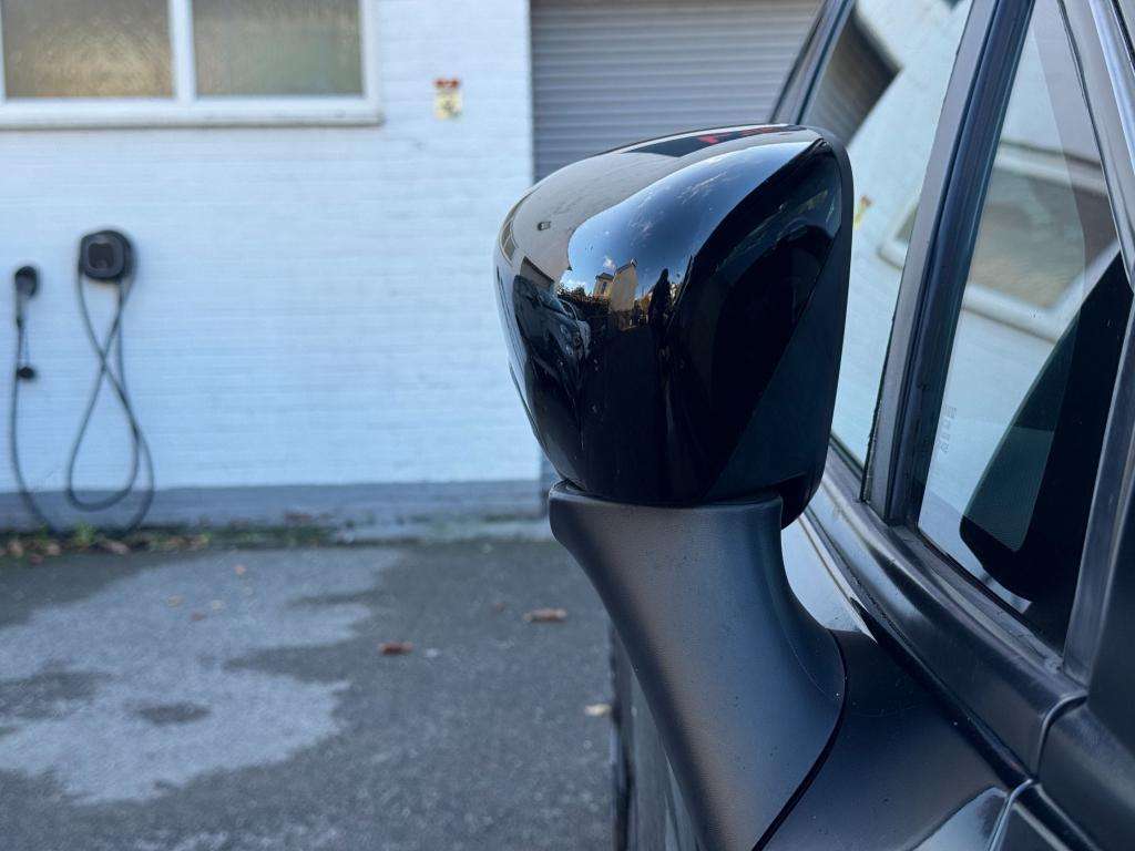 2013 RENAULT CLIO 2013 RENAULT CLIO