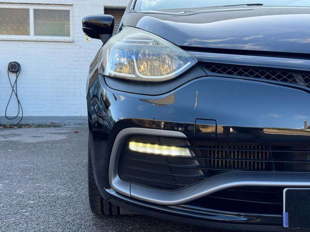 2013 RENAULT CLIO 2013 RENAULT CLIO