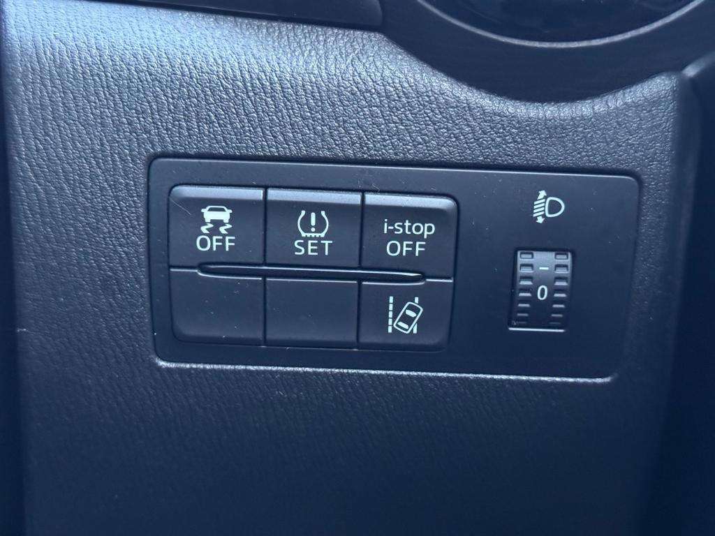 2016 MAZDA MAZDA2 2016 MAZDA MAZDA2