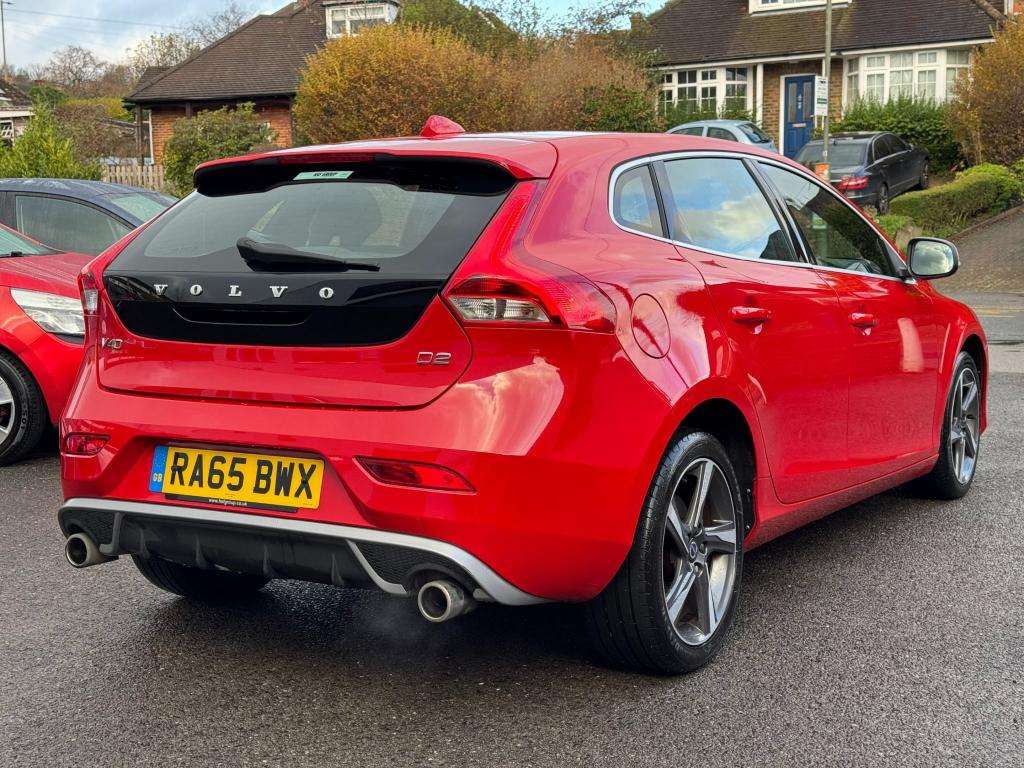A 2015 VOLVO V40 2.0 D2 R-Design Hatchback 5dr Diesel Manual Euro 6 A 2015 VOLVO V40 2.0 D2 R-Design Hatchback 5dr Diesel Manual Euro 6