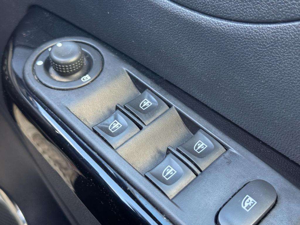 2016 RENAULT CAPTUR 2016 RENAULT CAPTUR