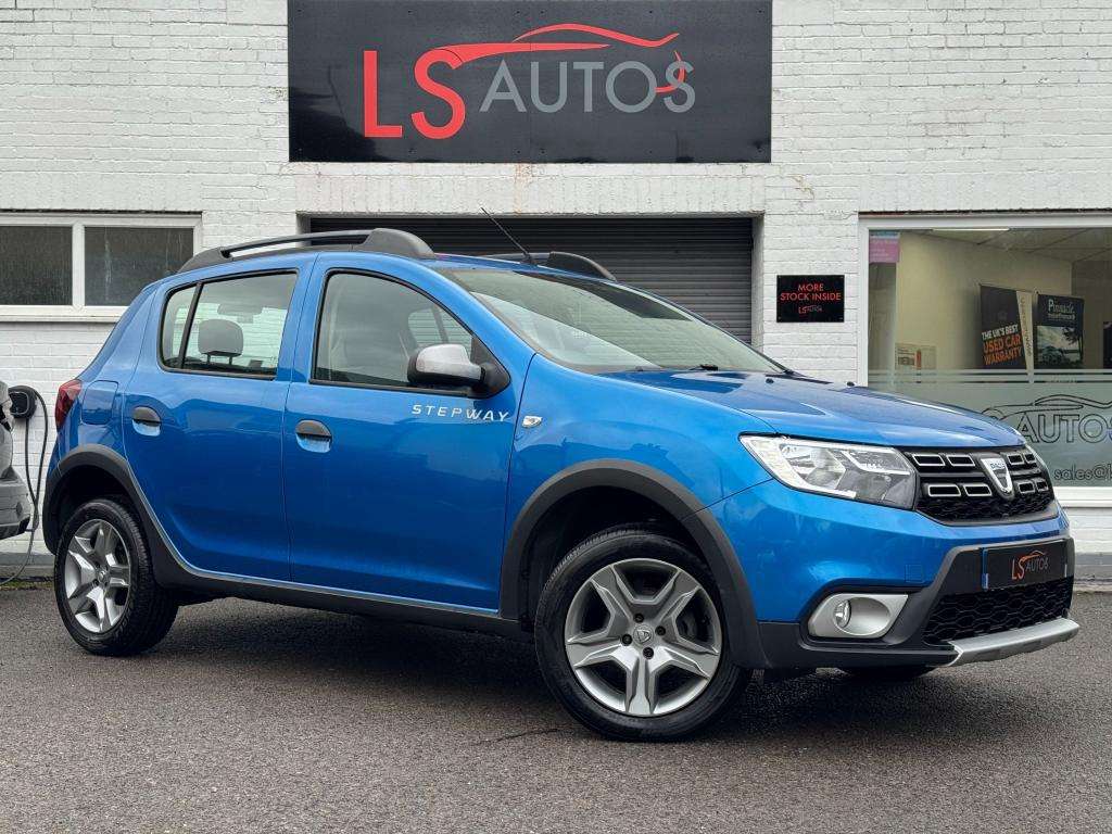 A 2017 DACIA SANDERO STEPWAY 0.9 TCe Ambiance Hatchback 5dr Petrol Manual Euro A 2017 DACIA SANDERO STEPWAY 0.9 TCe Ambiance Hatchback 5dr Petrol Manual Euro