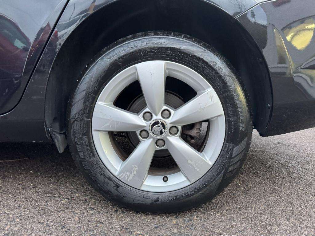 2015 SKODA FABIA 2015 SKODA FABIA