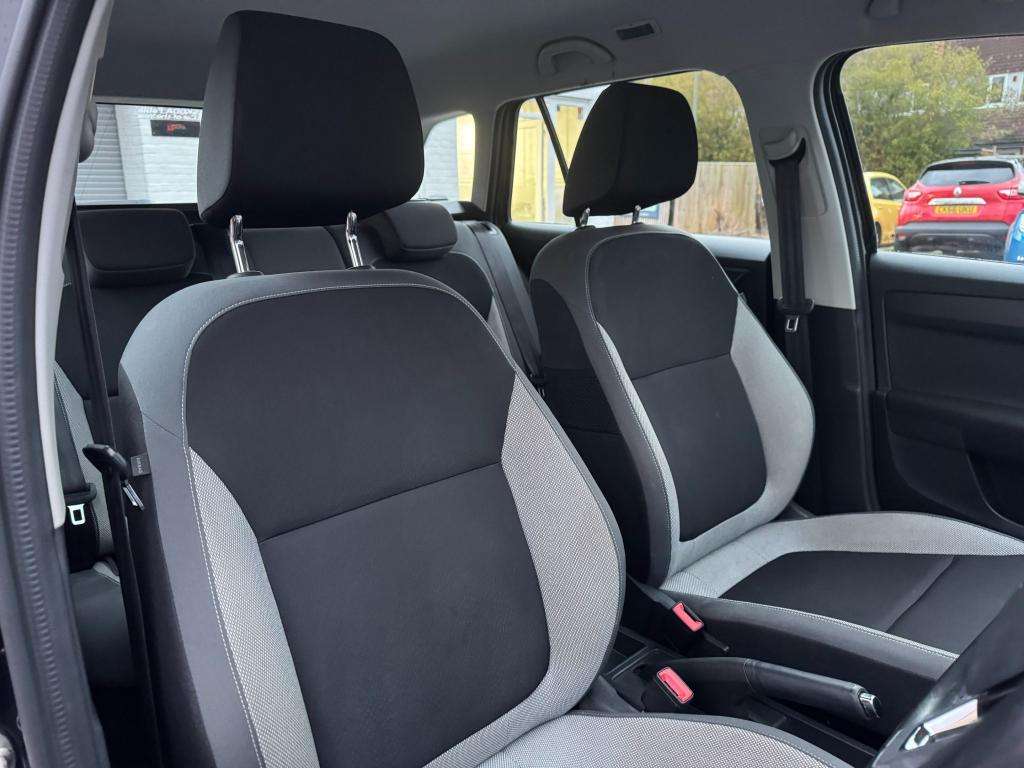 2015 SKODA FABIA 2015 SKODA FABIA