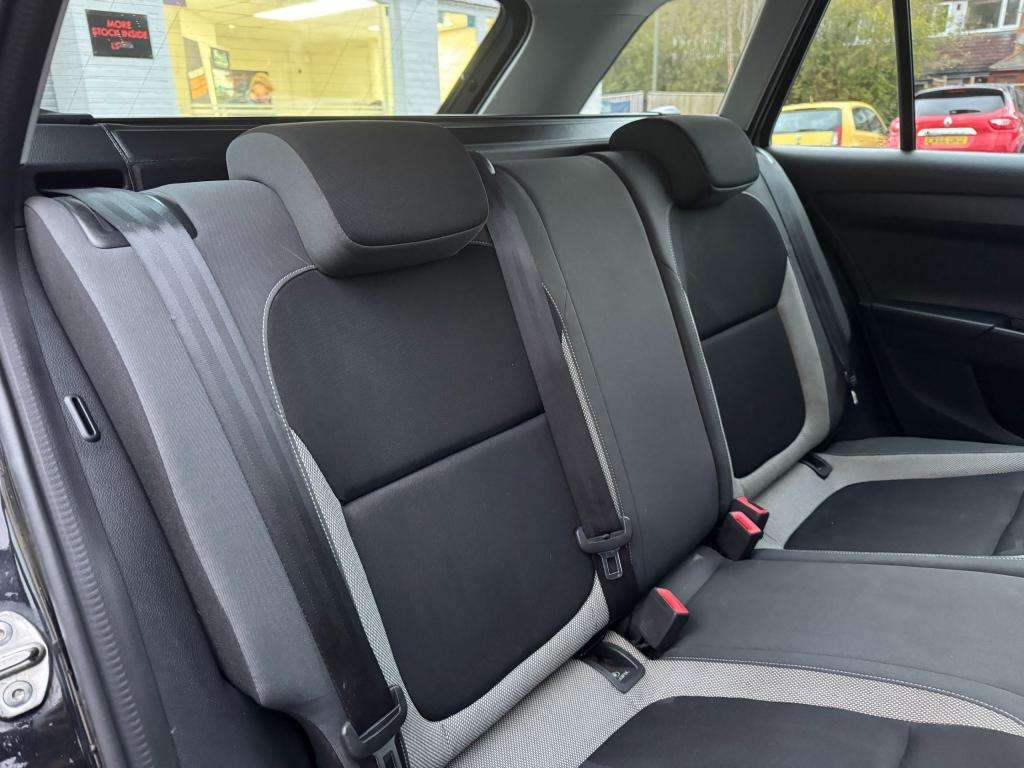 2015 SKODA FABIA 2015 SKODA FABIA