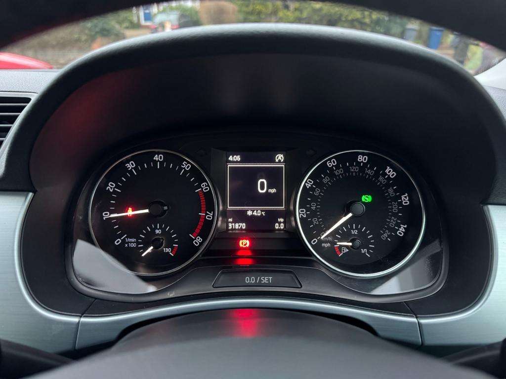 2015 SKODA FABIA 2015 SKODA FABIA