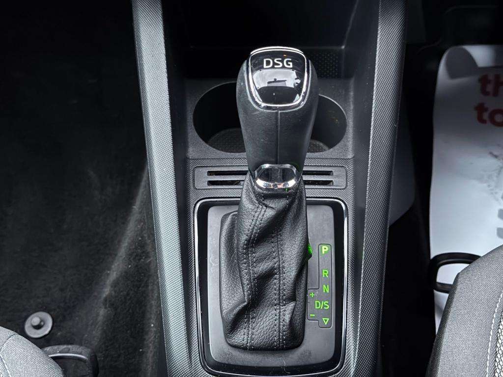 2015 SKODA FABIA 2015 SKODA FABIA