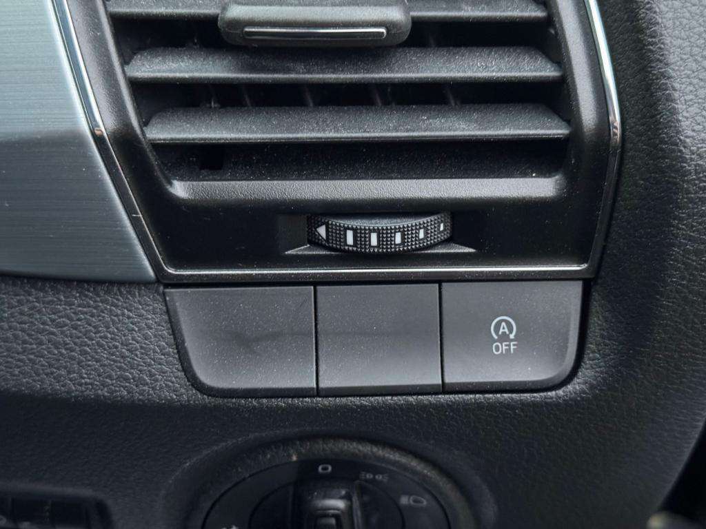 2015 SKODA FABIA 2015 SKODA FABIA