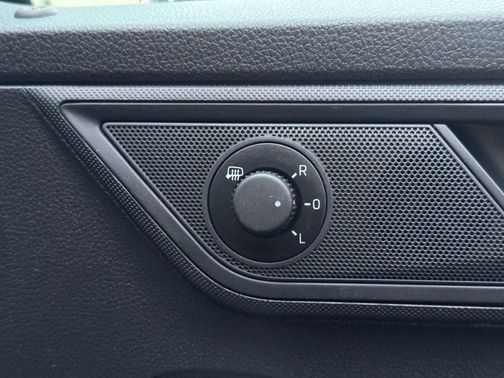 2015 SKODA FABIA 2015 SKODA FABIA