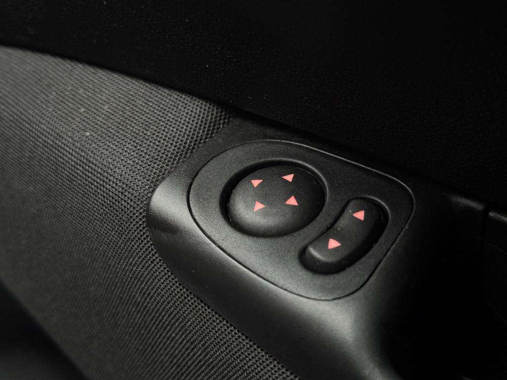 2016 ABARTH 595C 2016 ABARTH 595C