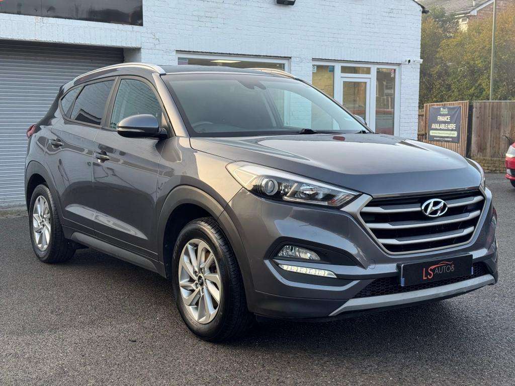 A 2017 HYUNDAI TUCSON 1.7 CRDi Blue Drive SE Nav SUV 5dr Diesel Manual E A 2017 HYUNDAI TUCSON 1.7 CRDi Blue Drive SE Nav SUV 5dr Diesel Manual E