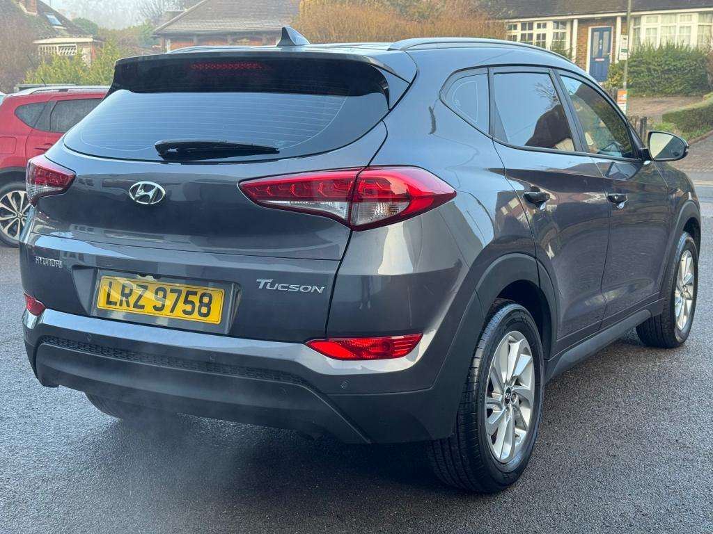 A 2017 HYUNDAI TUCSON 1.7 CRDi Blue Drive SE Nav SUV 5dr Diesel Manual E A 2017 HYUNDAI TUCSON 1.7 CRDi Blue Drive SE Nav SUV 5dr Diesel Manual E