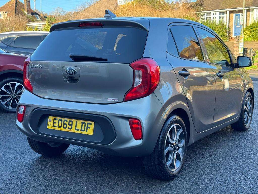 A 2019 KIA PICANTO 1.0 Titanium Edition Hatchback 5dr Petrol Manual E A 2019 KIA PICANTO 1.0 Titanium Edition Hatchback 5dr Petrol Manual E
