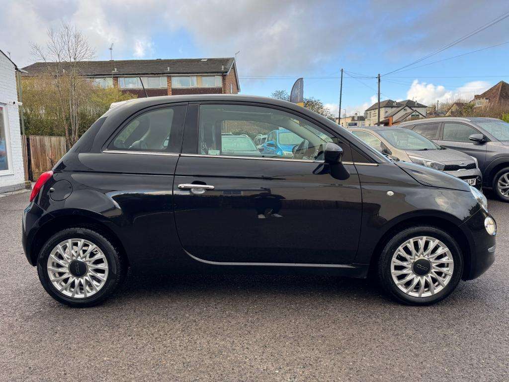 A 2018 FIAT 500 1.2 Lounge Hatchback 3dr Petrol Manual Euro 6 (s/s A 2018 FIAT 500 1.2 Lounge Hatchback 3dr Petrol Manual Euro 6 (s/s