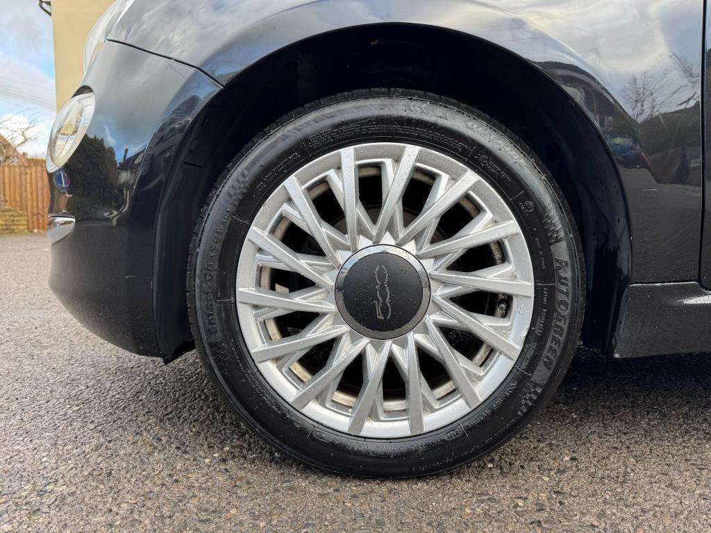 2018 FIAT 500 2018 FIAT 500