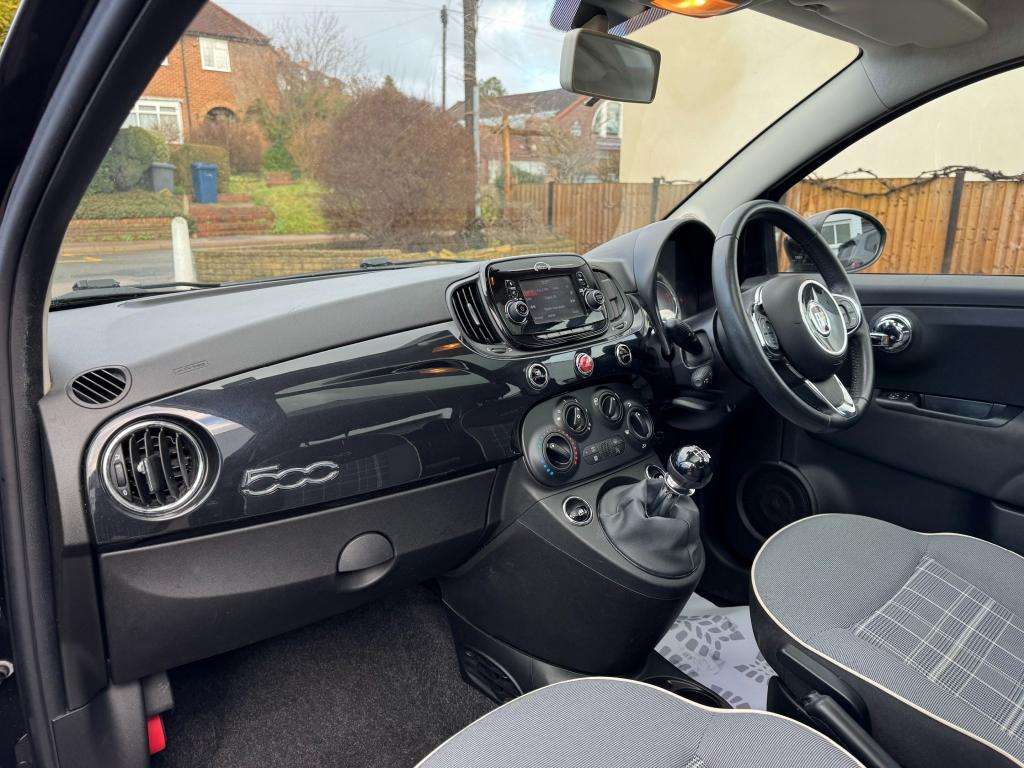 2018 FIAT 500 2018 FIAT 500