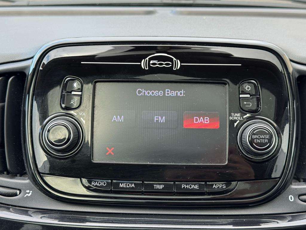 2018 FIAT 500 2018 FIAT 500