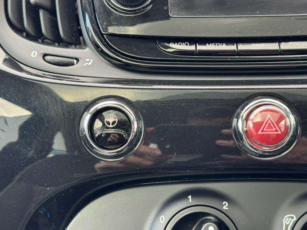 2018 FIAT 500 2018 FIAT 500