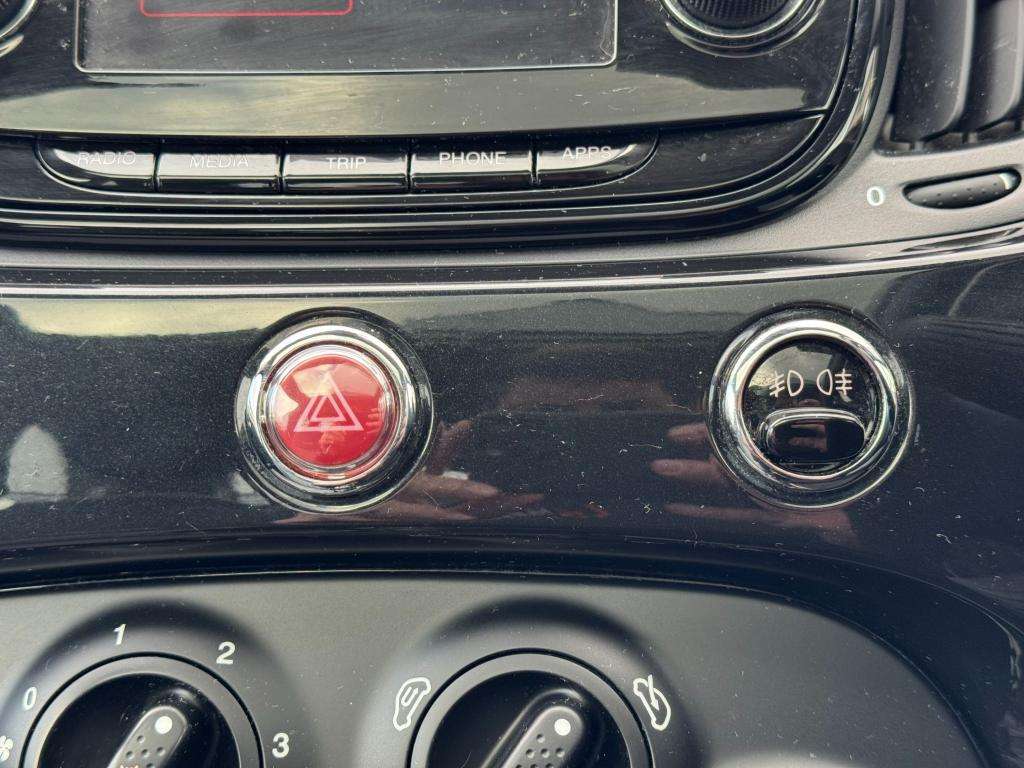 2018 FIAT 500 2018 FIAT 500