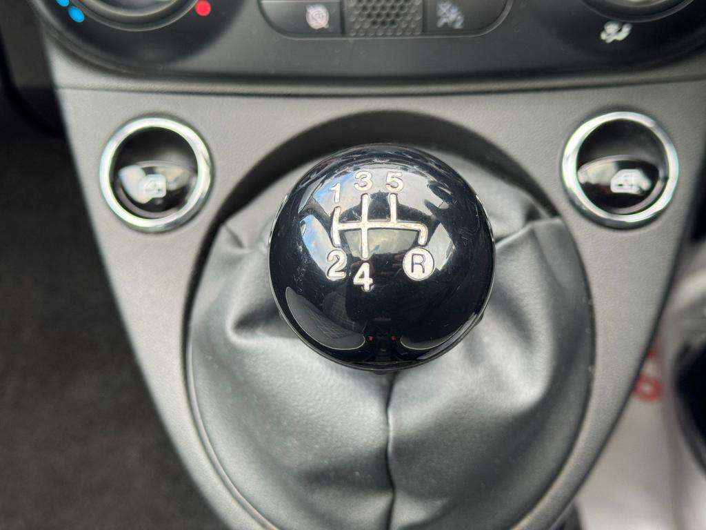 2018 FIAT 500 2018 FIAT 500