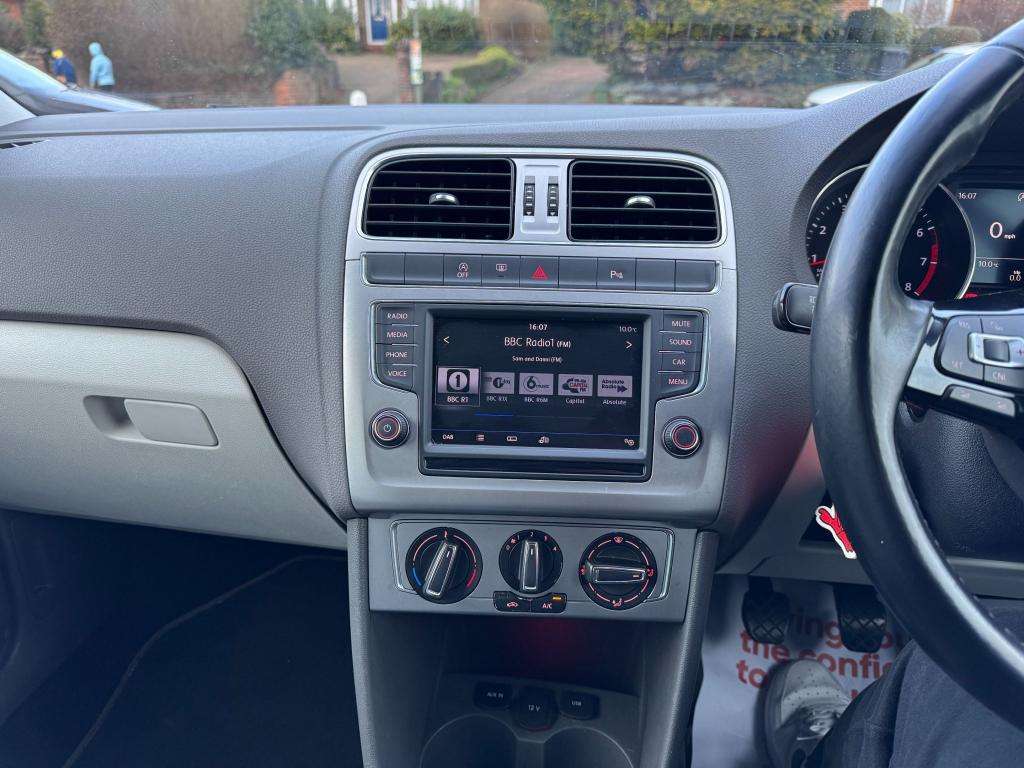 2017 VOLKSWAGEN POLO 2017 VOLKSWAGEN POLO