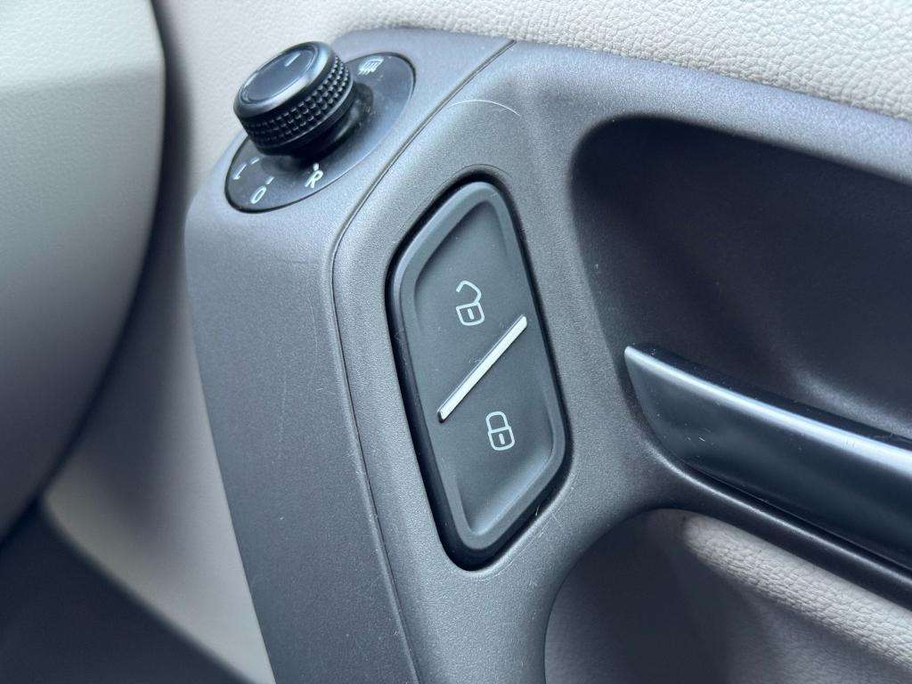 2017 VOLKSWAGEN POLO 2017 VOLKSWAGEN POLO