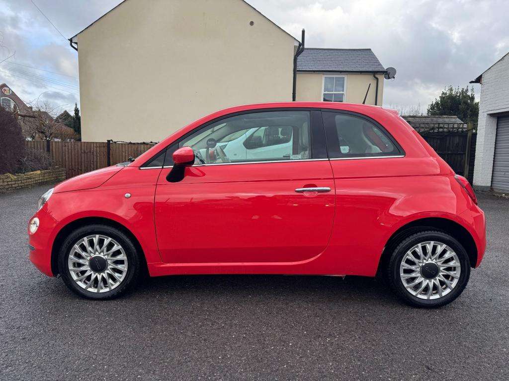 2017 FIAT 500 2017 FIAT 500