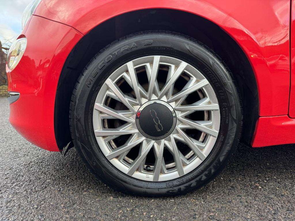 2017 FIAT 500 2017 FIAT 500