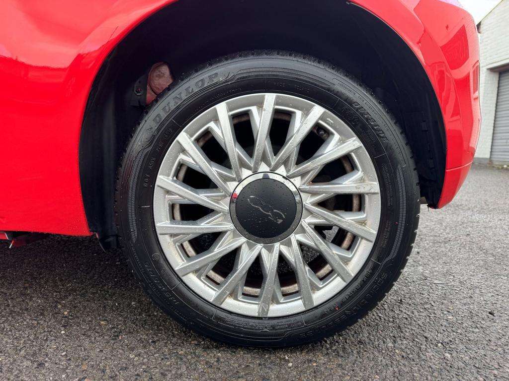 2017 FIAT 500 2017 FIAT 500