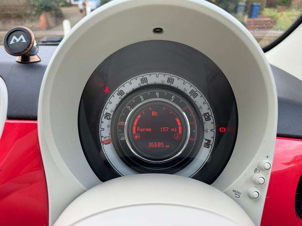 2017 FIAT 500 2017 FIAT 500