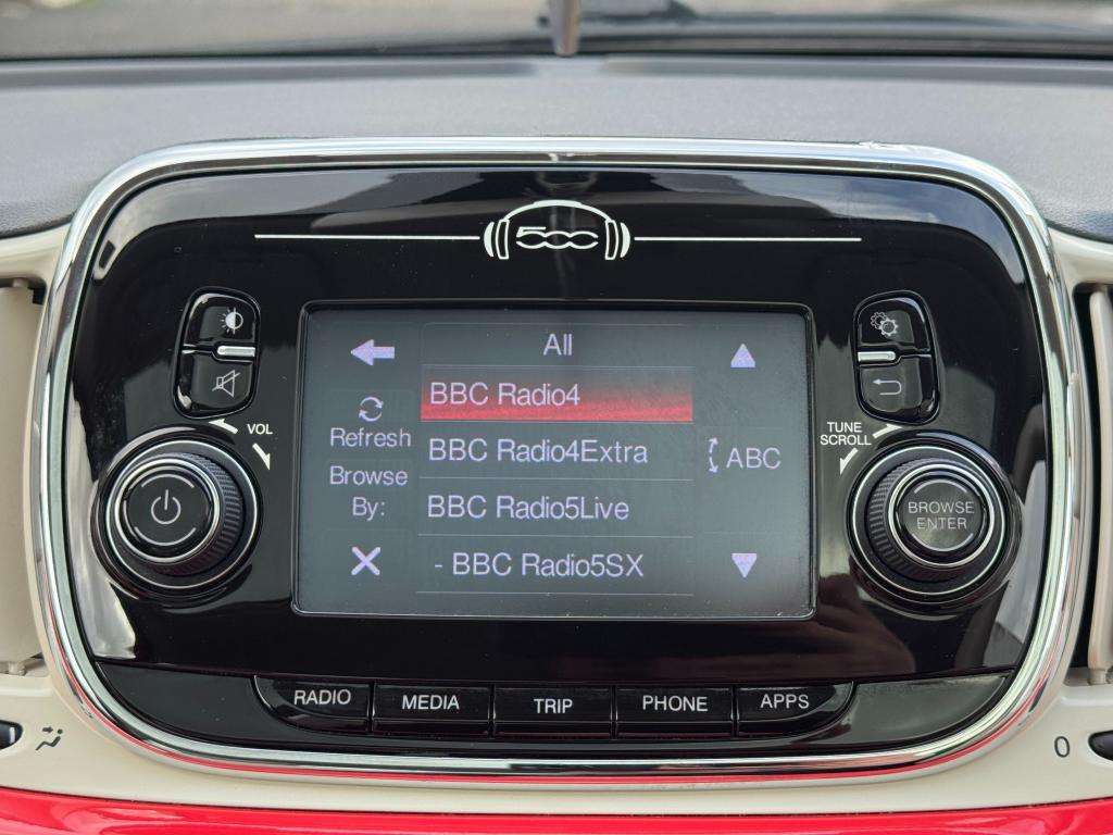 2017 FIAT 500 2017 FIAT 500