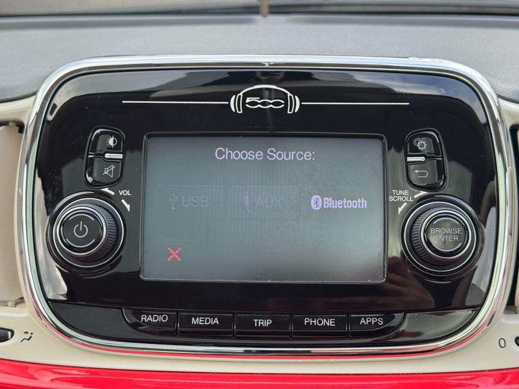 2017 FIAT 500 2017 FIAT 500