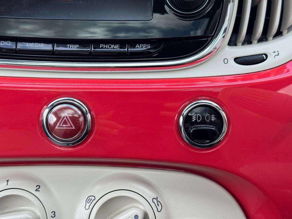 2017 FIAT 500 2017 FIAT 500