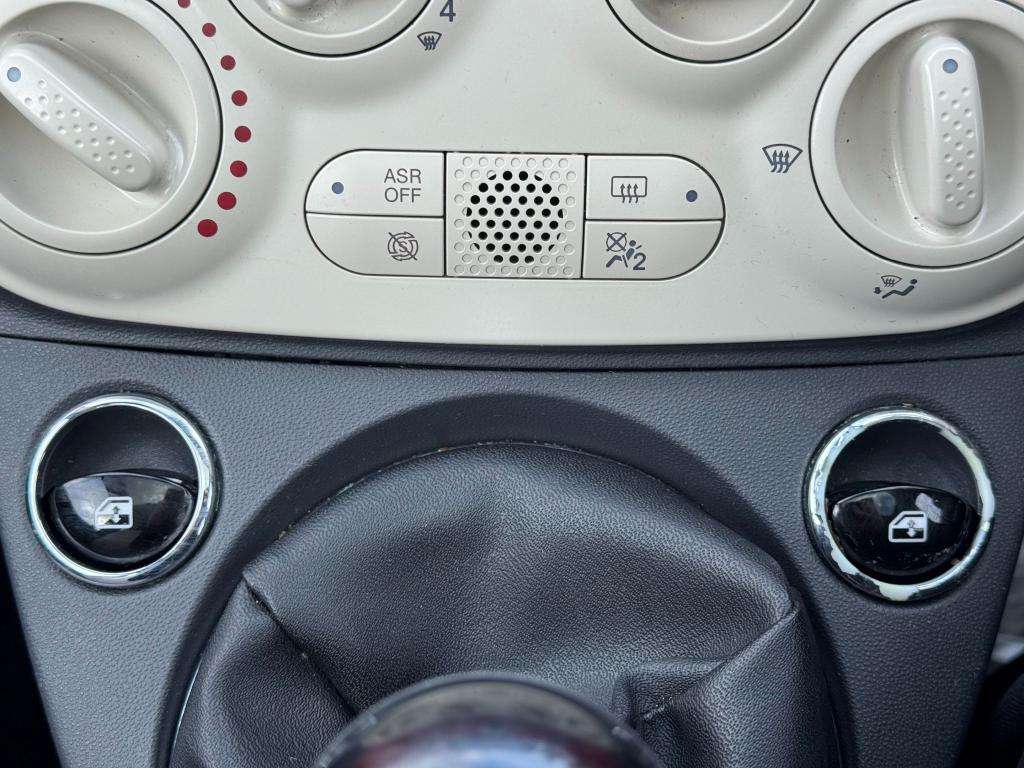 2017 FIAT 500 2017 FIAT 500