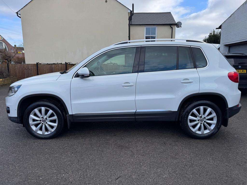 2015 VOLKSWAGEN TIGUAN 2015 VOLKSWAGEN TIGUAN