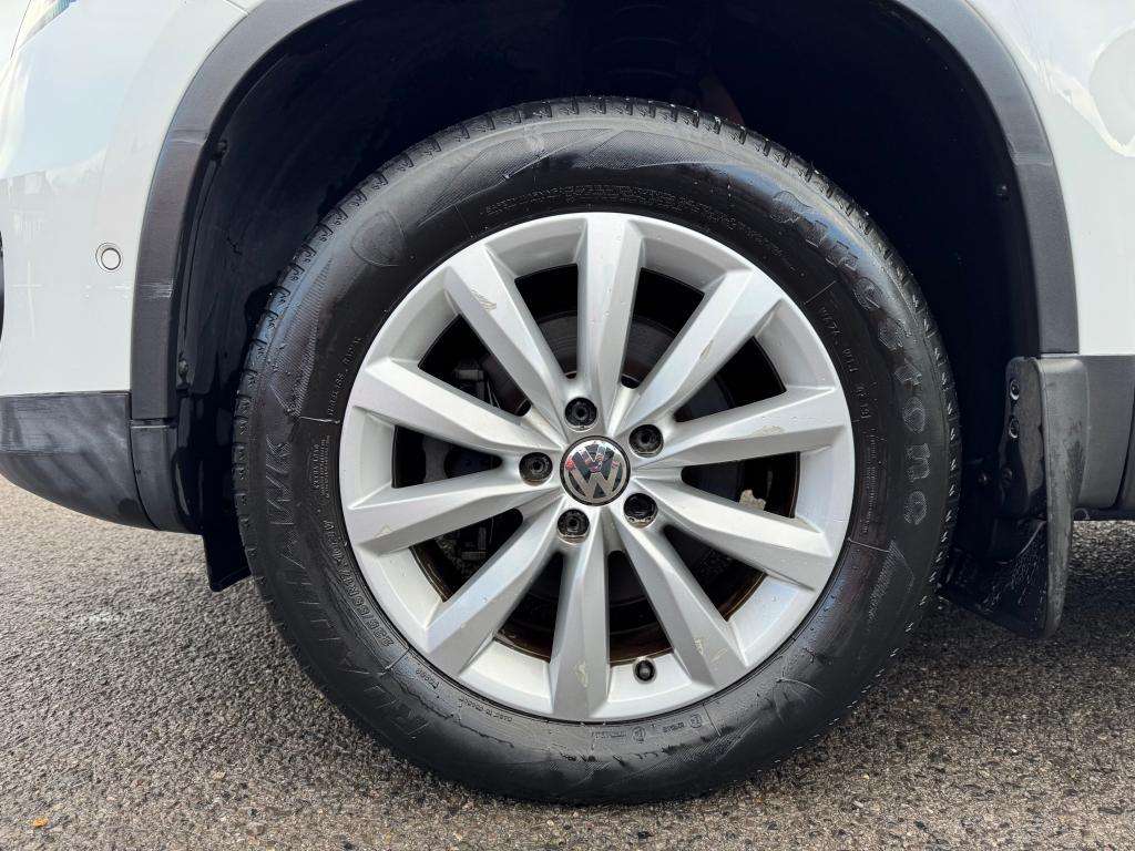 2015 VOLKSWAGEN TIGUAN 2015 VOLKSWAGEN TIGUAN