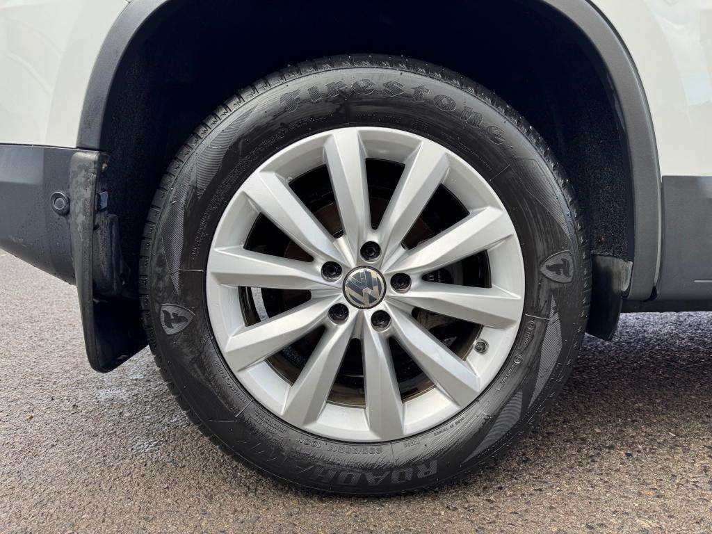 2015 VOLKSWAGEN TIGUAN 2015 VOLKSWAGEN TIGUAN