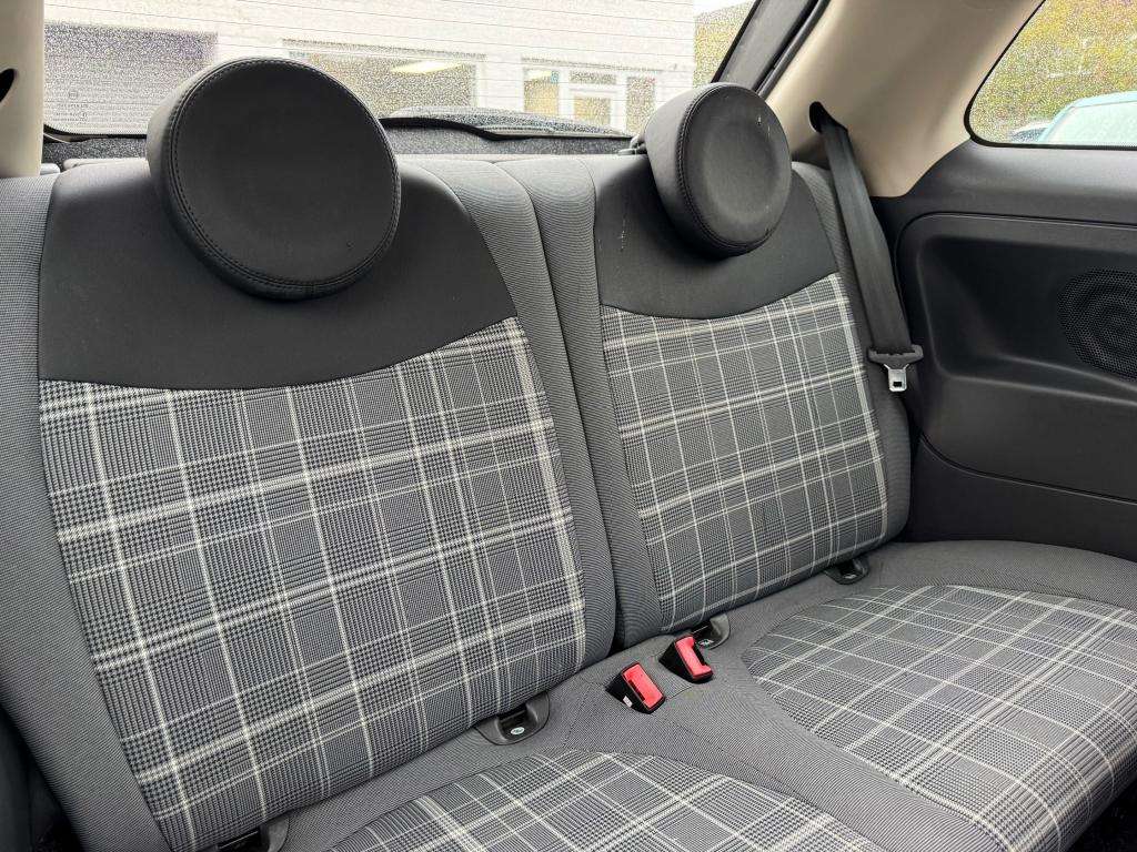 2017 FIAT 500 2017 FIAT 500