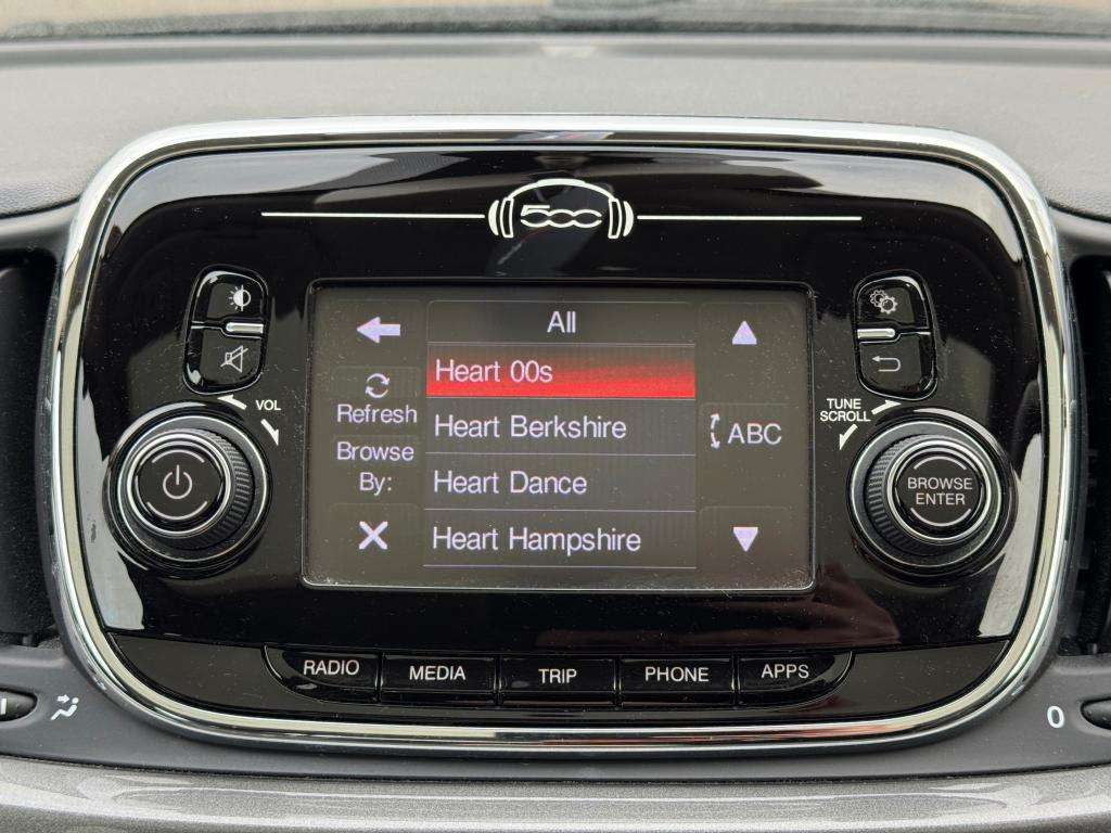 2017 FIAT 500 2017 FIAT 500