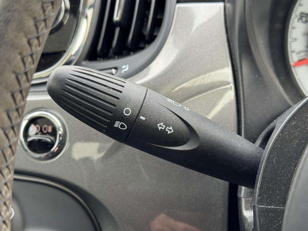 2017 FIAT 500 2017 FIAT 500