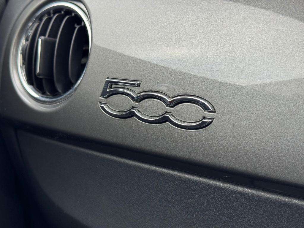 2017 FIAT 500 2017 FIAT 500