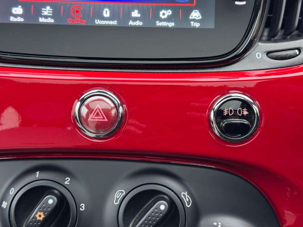 2022 FIAT 500 2022 FIAT 500