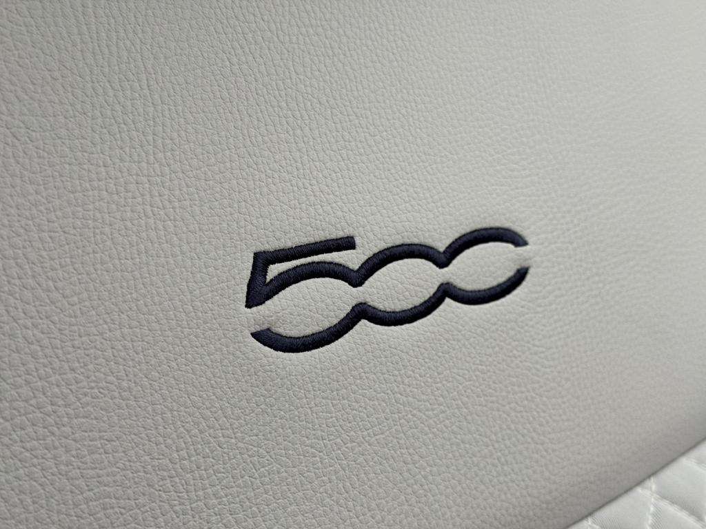 2022 FIAT 500 2022 FIAT 500